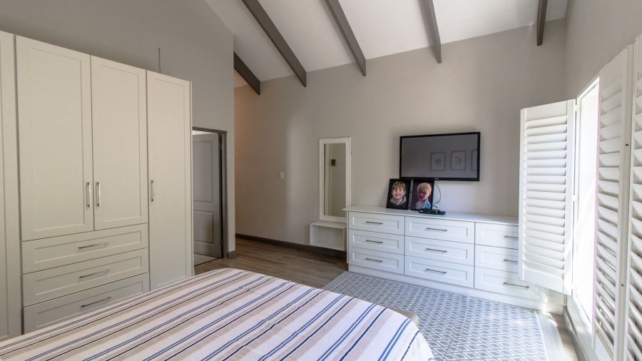 4 Bedroom Property for Sale in Onrus Western Cape